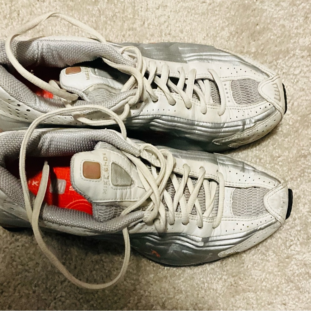 Nike Women's White and Red Sneakers - Picture 5 of 7
